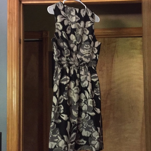 Dress - Picture 2 of 5